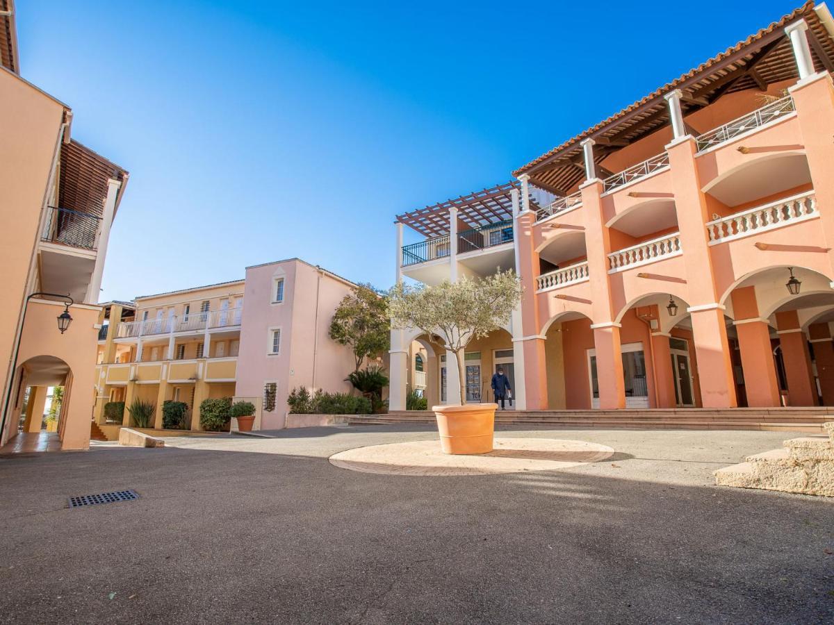 Apartment Village Cap Esterel - L'Esquinade-97 By Interhome Saint-Raphaël Buitenkant foto