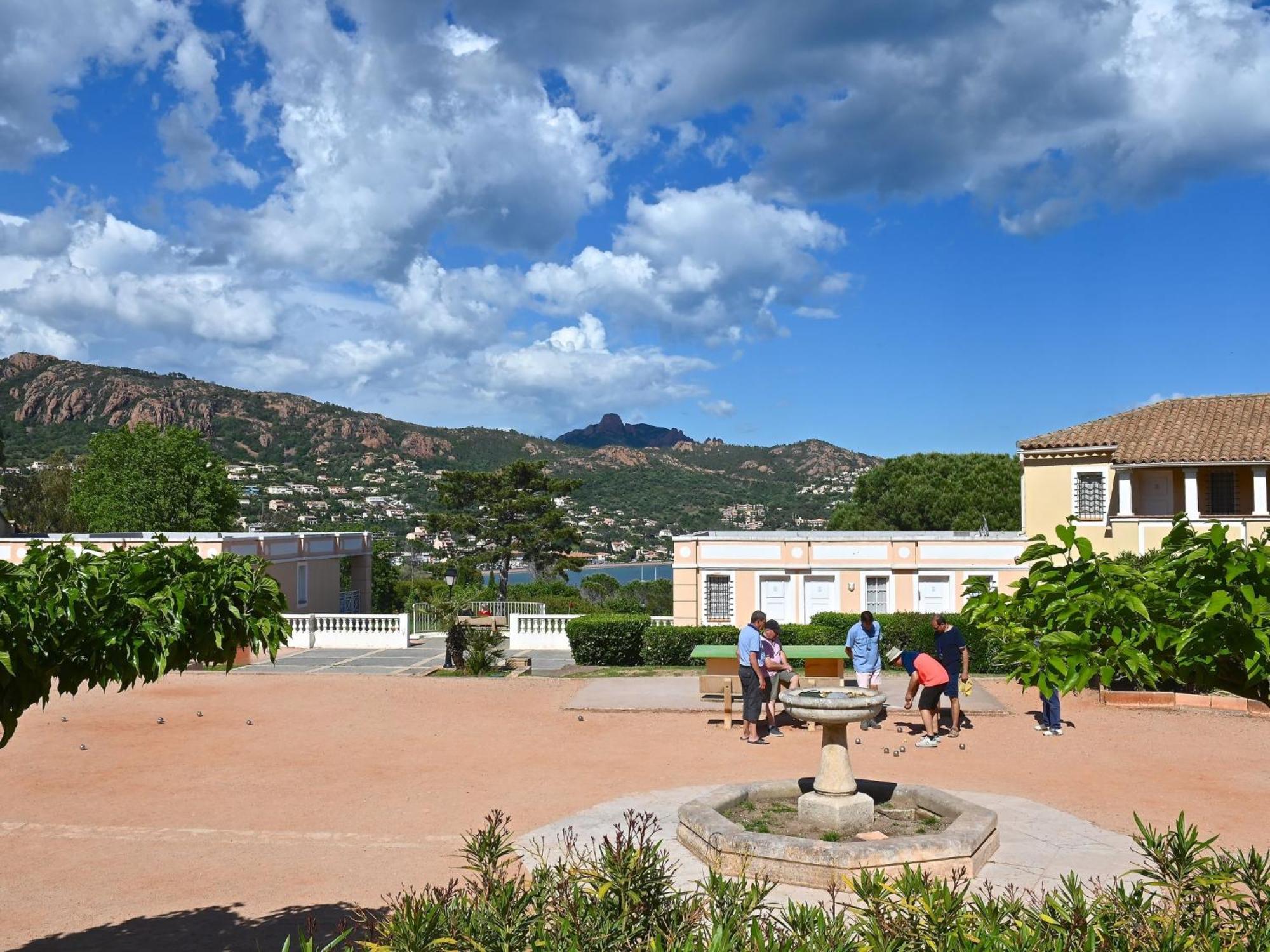 Apartment Village Cap Esterel - L'Esquinade-97 By Interhome Saint-Raphaël Buitenkant foto